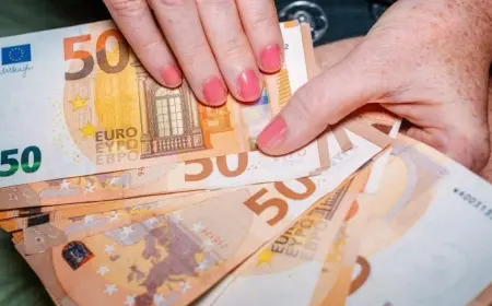 اليورو بيساوي كام النهارده؟.. سعر اليورو اليوم في السوق السوداء والبنوك مقابل الجنيه المصري الاحد 25 اغسطس 2024