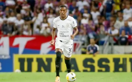 الشباب يستعير البرازيلي رينان لموسم واحد مع خيار الشراء