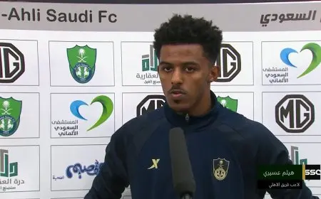 رحيل لاعبي الأهلي هيثم عسيري وعبدالباسط هندي