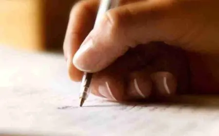 التعبير عن المشاعر بالكتابة