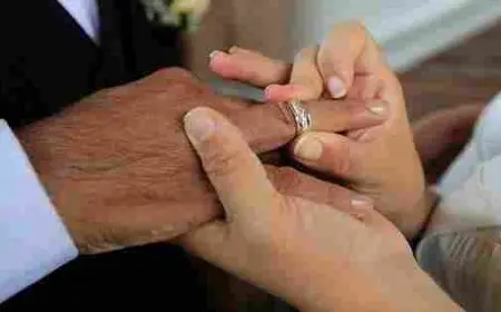 كيف اجذب خطيبي بكلامي