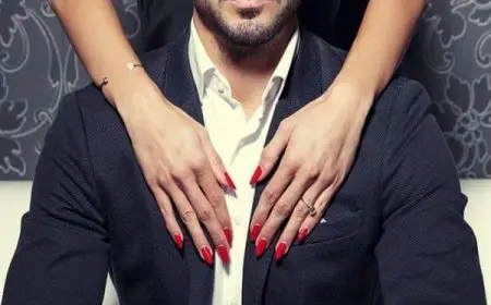 كيف تكون جذاب للبنات في المدرسة بـ6 طرق سهلة