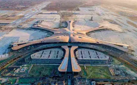 أكبر مطار في العالم