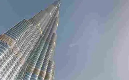 كم عدد طوابق برج خليفة