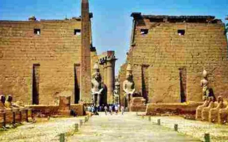 ما هي مدينة المائة باب