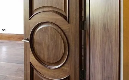 ألوان أبواب خشب أستر