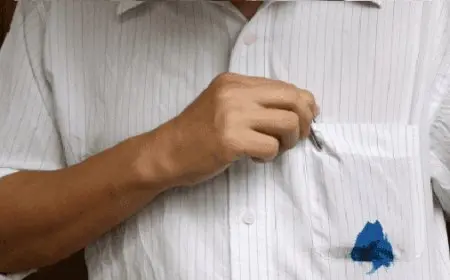 كيف يمكن إزالة بقع الحبر المتواجدة على الملابس بعد غسلها