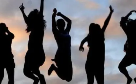 كلمات عن الصديقات الوفيات