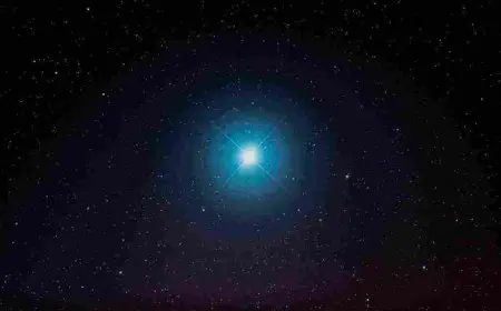 أكبر نجم في الكون كتلة