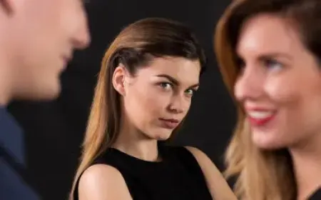 عبارات عن غيرة النساء