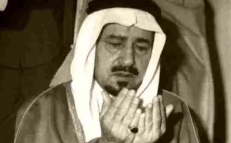 متى توفي الملك خالد