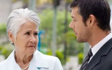 هل النرجسي يحب أمه