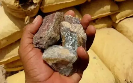 كيفية استخراج الذهب من الصخور يدويًا بالخطوات ؟