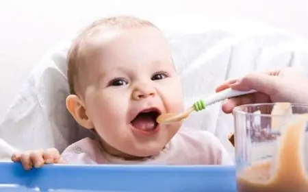 جدول تغذية الطفل الرضيع في الشهر الرابع