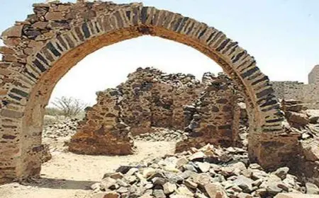 أين يقع سوق عكاظ