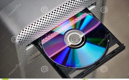 الشركة التي اخترعت ال cd