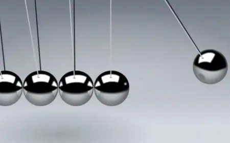 ما هو قانون نيوتن الأول