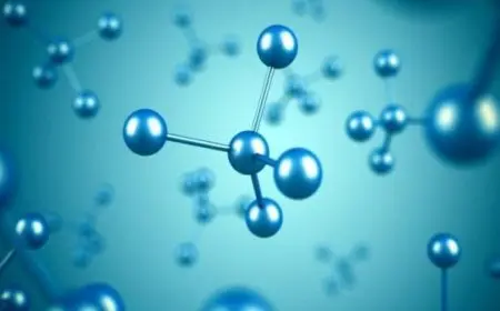 المادة التي لا يمكن تجزئتها بطرائق كيميائية إلى مواد أبسط منها