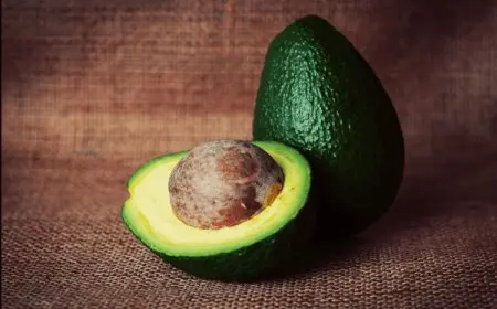 ماسك الافوكادو للشعر الجاف