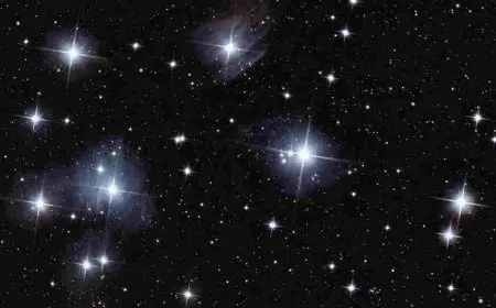 ما هي النجوم وكيف تكونت ؟