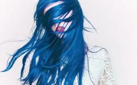 الصبغة الزرقاء لتصحيح لون الشعر