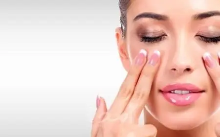 أفضل 18 زيت للبشرة قبل النوم.. ووصفات طبيعية للعناية بها