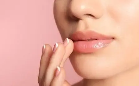 افضل مقشر شفايف طبي من الصيدلية