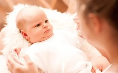 تطور الطفل بعد 40 يوم