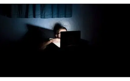 حكم مشاهدة الأفلام الاباحية هل هي حرام