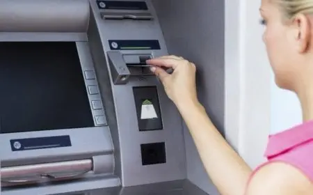 سحبت من الصراف ولم يخرج المبلغ فما الحل؟