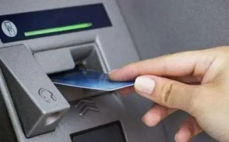 ماكينات atm التي تحمل شعار 123