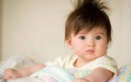 متى يثبت لون شعر الطفل