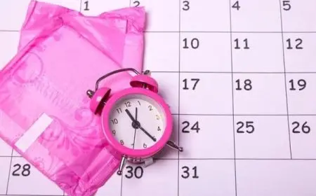 أعراض انقطاع الدورة الشهرية في سن الخمسين