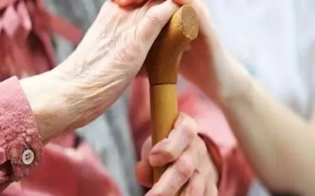 هل يجوز هجر الأم الظالمة