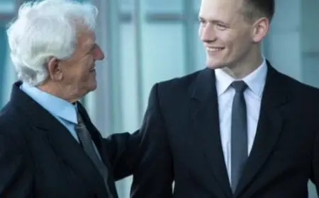 كيف أعرف أن مديري في العمل يحبني