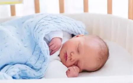 كيف يشفع الطفل المتوفى لسبعين فرد من أهله