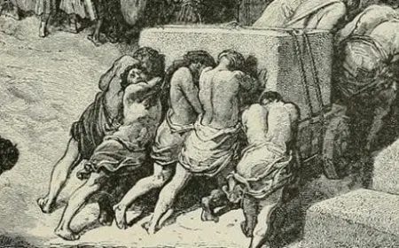 كان فرعون يقتل من بني إسرائيل