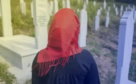 حكم زيارة القبور في العيد