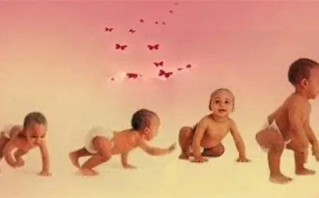 مراحل نمو الرضيع في العام الاول
