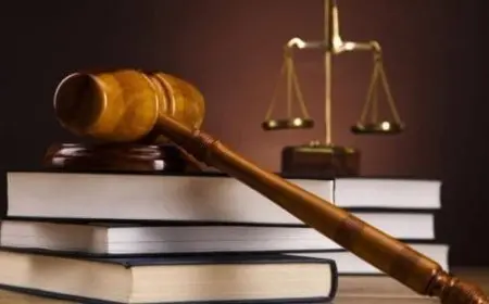 كم سنة دراسة القانون