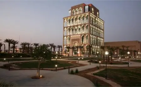 مساحة جامعة الملك سعود وتكاليف الدراسة بها