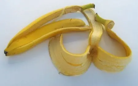 فوائد قشر الموز للبشرة