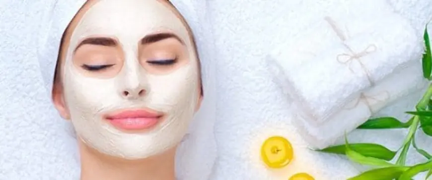 خطوات تنظيف البشرة في المنزل